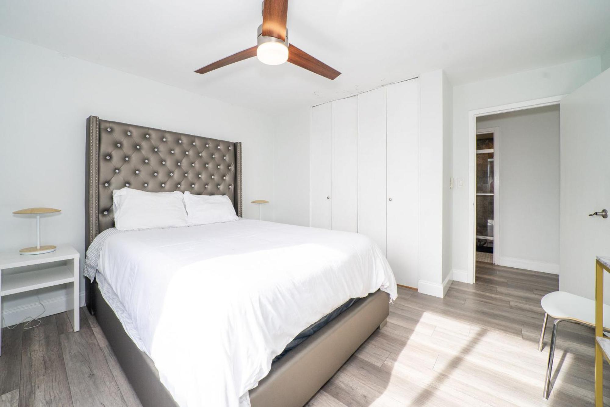 Appartamento Just Renovated 3 Br/2Bath/ Parking+ Downtown View Atlanta Esterno foto