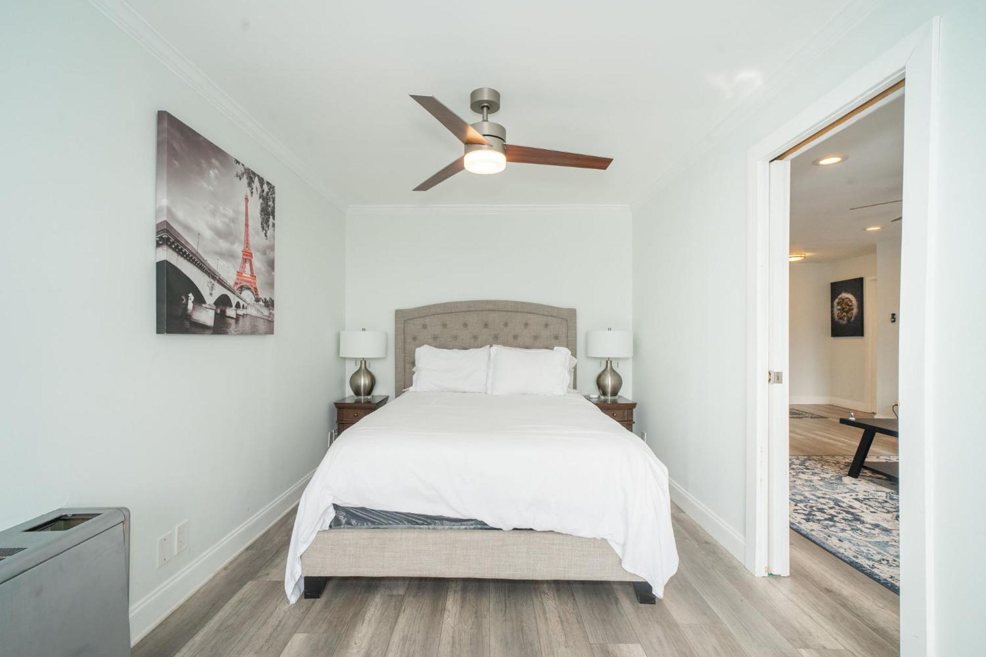 Appartamento Just Renovated 3 Br/2Bath/ Parking+ Downtown View Atlanta Esterno foto