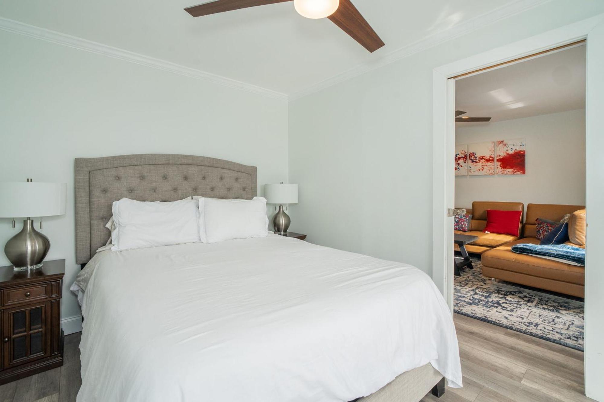 Appartamento Just Renovated 3 Br/2Bath/ Parking+ Downtown View Atlanta Esterno foto